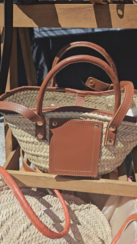 Sac Saba camel